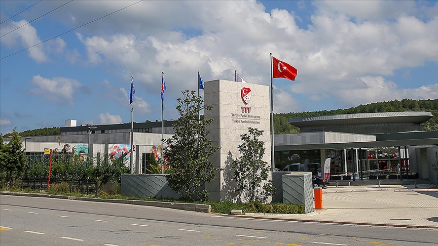 İstanbul'daki TFF binasına silahla ateş açıldı!