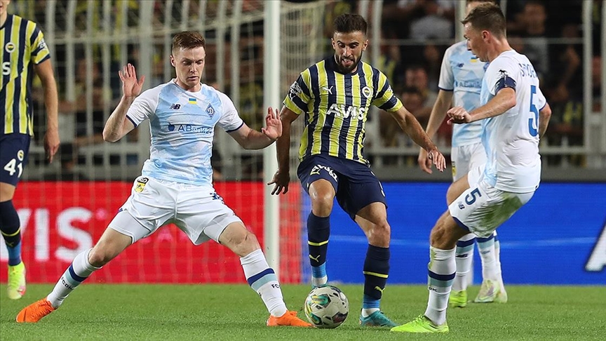 Fenerbahçe'de Dinamo Kiev maçının kadrosu UEFA'ya bildirildi