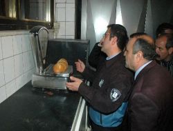Başkan Zabıtayı, Zabıta Fırınları Denetledi