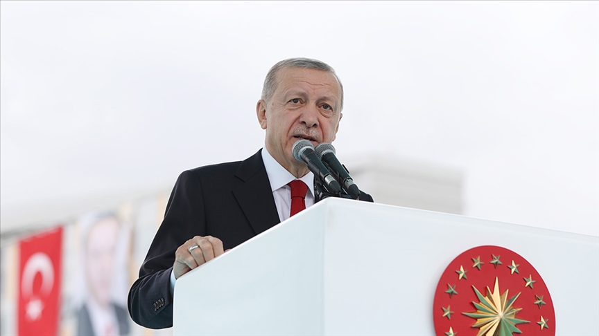 Erdoğan: İstanbul'a yaptığımız her hizmetin ülkenin tamamına ve ötesine ulaşan etkilerle dönüşü olmakta