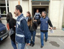 Yankesici Kadınlar Suçüstü Yakalandı