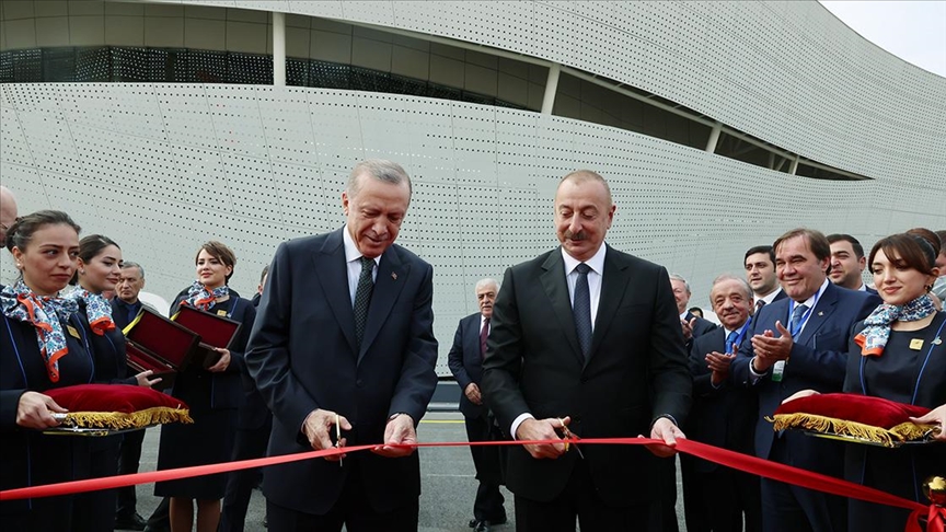 Cumhurbaşkanı Erdoğan ve Aliyev, Zengilan Havalimanı'nı açtı!