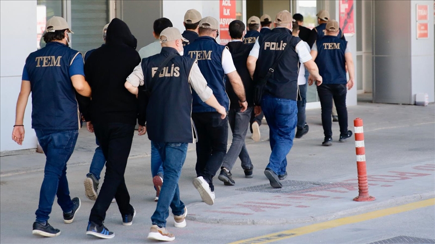 FETÖ'nün şifreli "5" lira ile para topladığı ortaya çıktı!