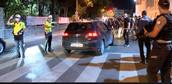 Satıcı ve dilencilere yönelik denetimlerde 421 aranan şüpheli yakalandı