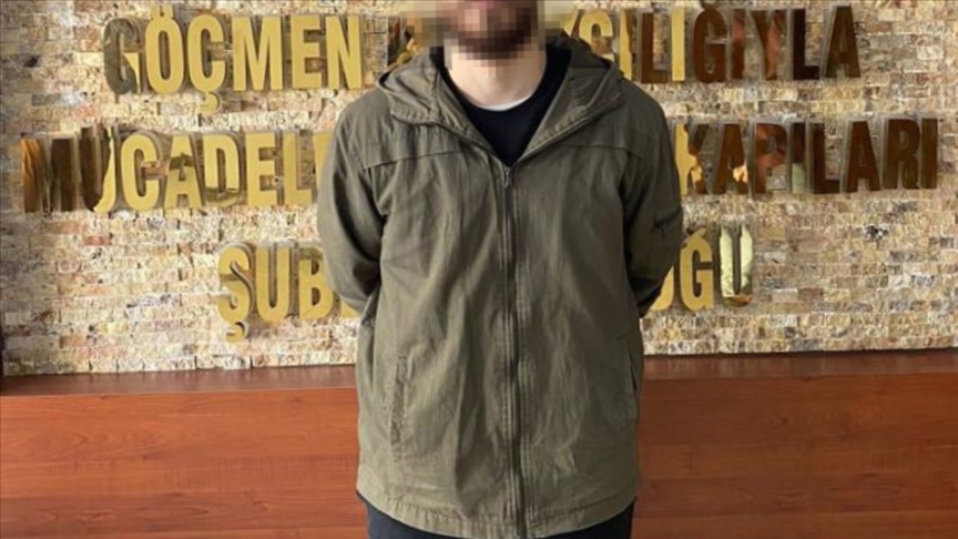 İstanbul'da sahte pasaport operasyonunda 4 şüpheli tutuklandı