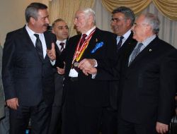 Bakan Gönül İzmir'de..