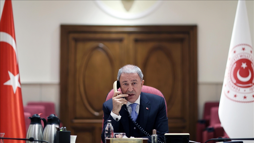 Akar'dan Rus mevkidaşı Şoygu'ya 'Tahıl Sevkiyatı' telefonu