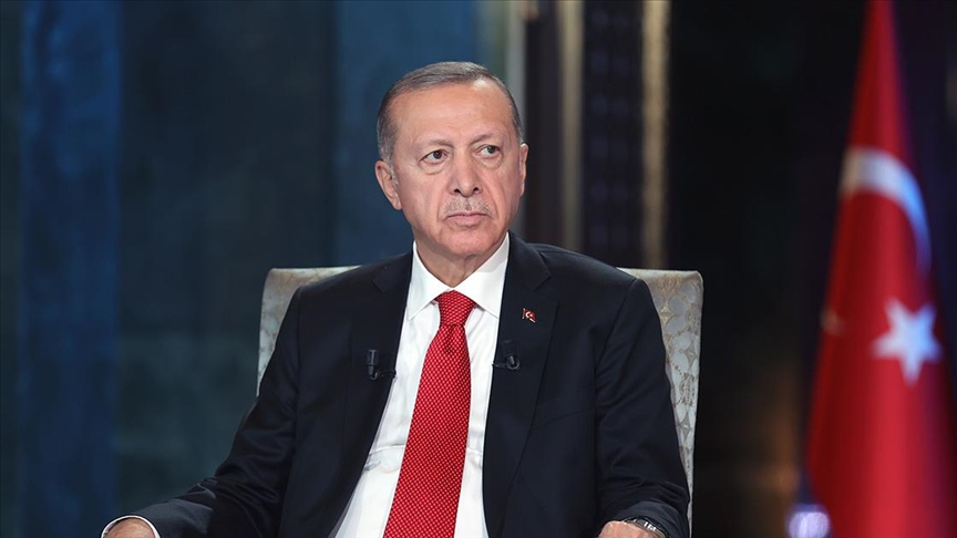 Cumhurbaşkanı Erdoğan: 2023'te milli muharip uçak hangardan çıkacak!