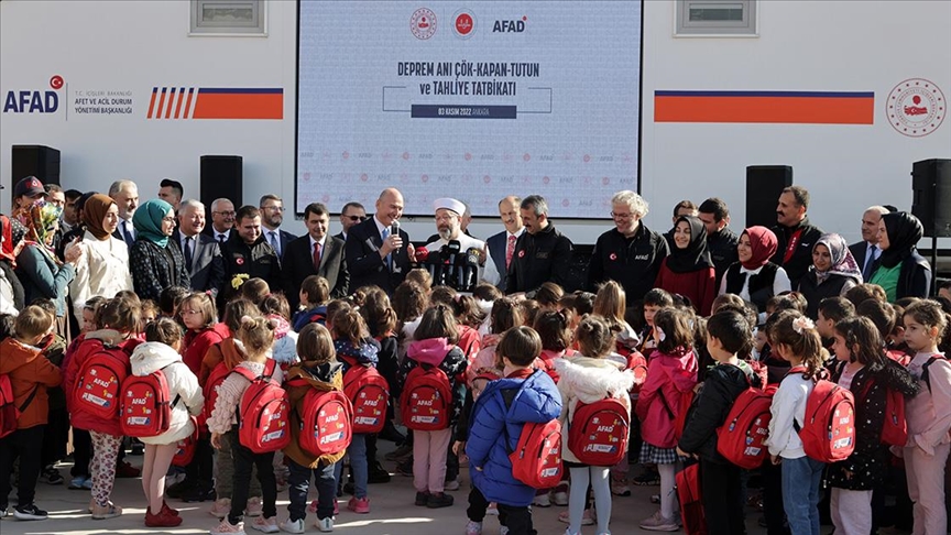 Diyanet İşleri Başkanlığı'na bağlı kurumlarda eş zamanlı deprem tatbikatı yapıldı