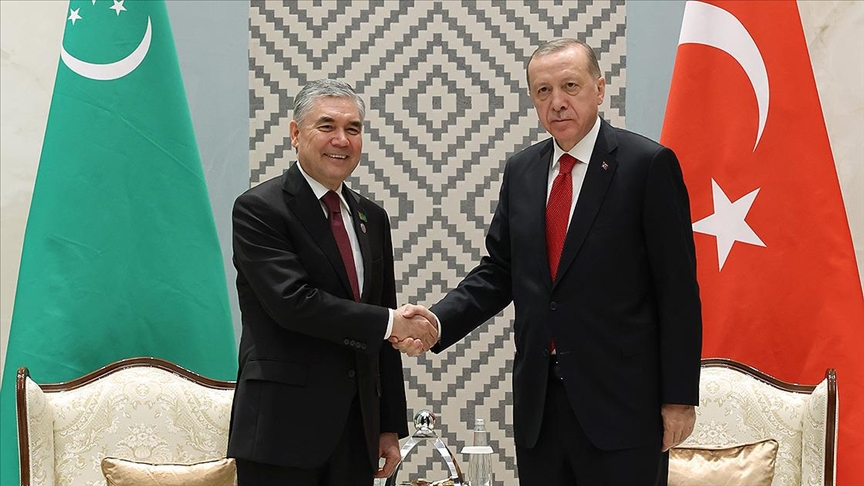 Erdoğan, Türkmenistan Halk Maslahatı Başkanı Berdimuhamedov ile görüştü