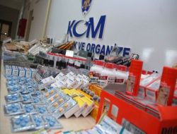 İzmir'de Kaçak Tütün Malzemeleri ve Haplar Ele Geçirildi!