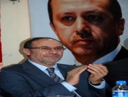 Kapusuz'dan 'Gizli Tanık' Tepkisi: O Çantanın İçinde Acaba Bir Takım Kirli Çamaşırlar Mı Var?