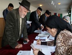 Putin'in Partisi Seçmen Sınavında; 32 Milyon Rus Kısmi Yerel Seçim İçin Sandık Başında..