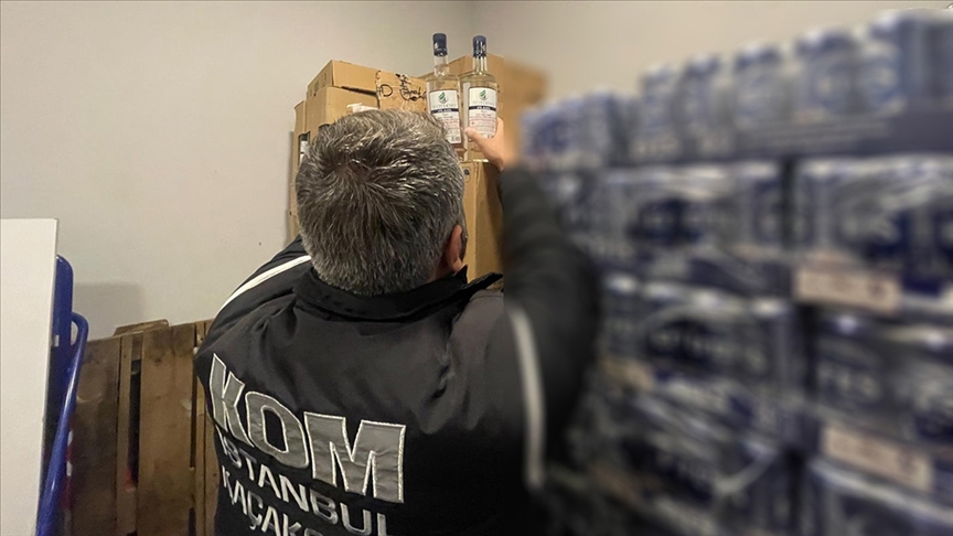 İstanbul'da 9 bin 750 litre sahte içki ele geçirildi!