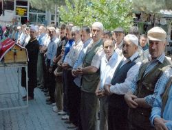 Belçika'da Öldürülen Türk, Memleketi Afyonkarahisar'da Toprağa Verildi