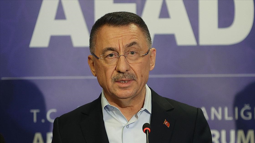 Cumhurbaşkanı Yardımcısı Oktay: Deprem bölgesinde toplam görevli sayısı 103 bin 800