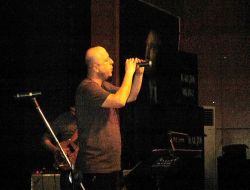Sanatçı Vedat Yıldırım, Açılımı Temelsiz Buldu