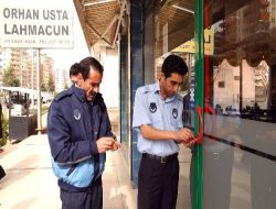 Diyarbakır'da Halk Sağlığını Tehdit Eden 3 İşyeri Mühürlendi