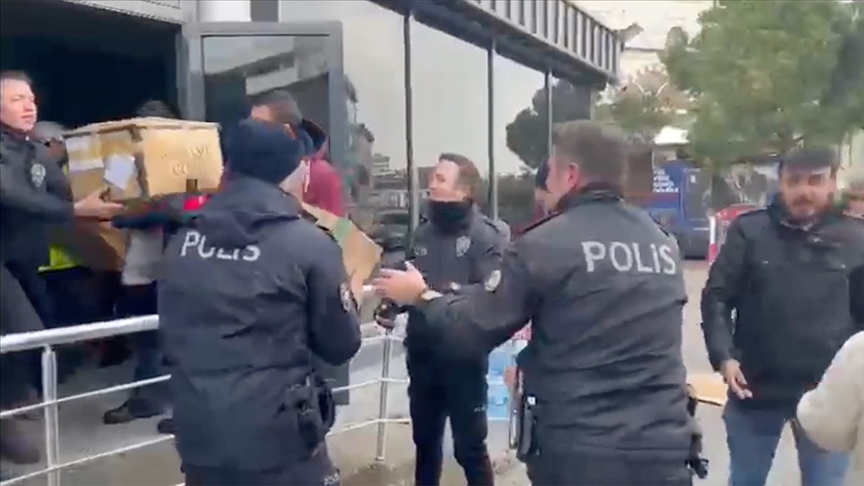 İstanbul Emniyet Müdürlüğü'nün deprem bölgesine yardımları sürüyor