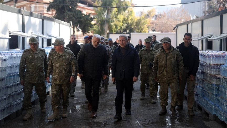 Akar'dan depremin vurduğu Hatay'ın Defne ve Kumlu ilçelerinde inceleme