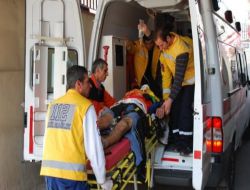 Röntgen Filminden Yansıyan Işık Gözüne Gelen Sürücü, Aracıyla Takla Attı