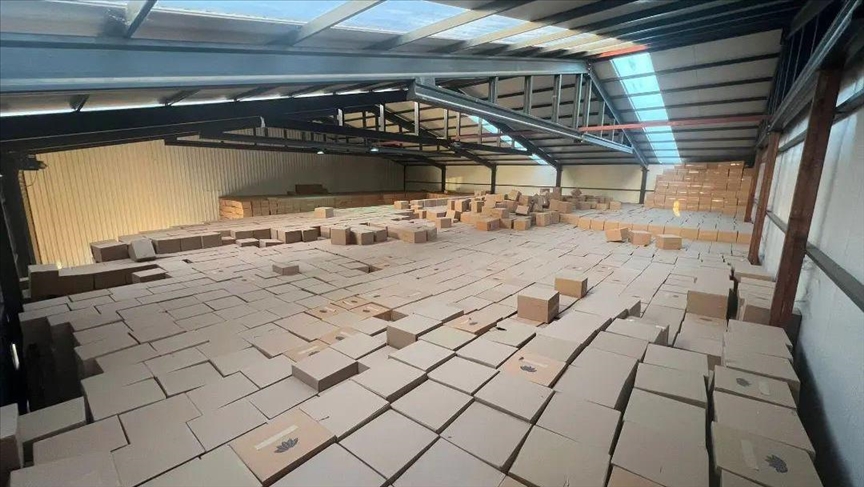 İzmir'de 672 Milyon 490 Bin Makaron ele geçirildi