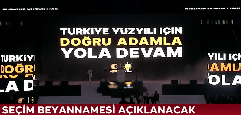 AK Parti seçim beyannamesi açıklandı
