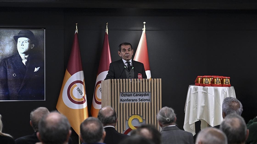 Özbek: Rakiplerimiz, futbolun sahada oynanması dışında Galatasaray'ın her şeyi ile uğraşmaya başladı