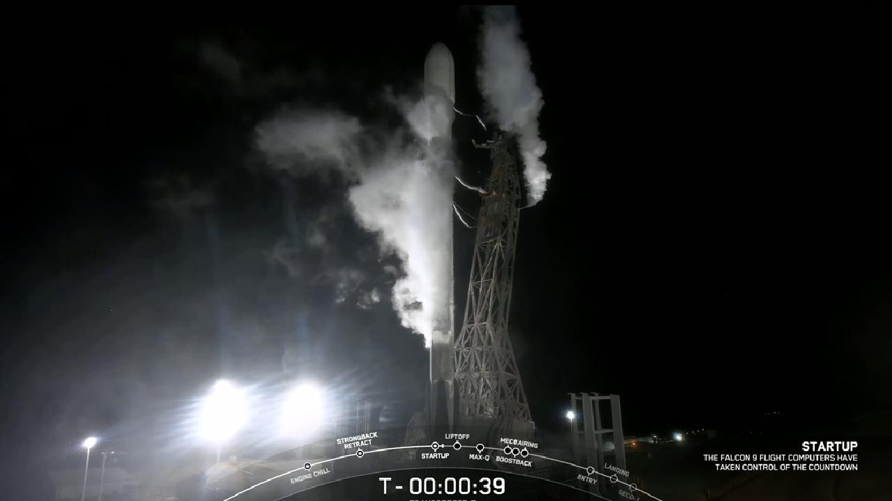 Türkiye'nin ilk yerli ve milli gözetleme uydusu İMECE uzaya fırlatıldı