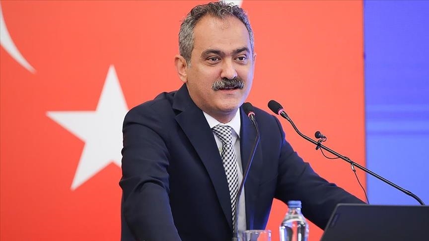 Milli Eğitim Bakanı Özer'den "23 Nisan Ulusal Egemenlik ve Çocuk Bayramı" mesajı