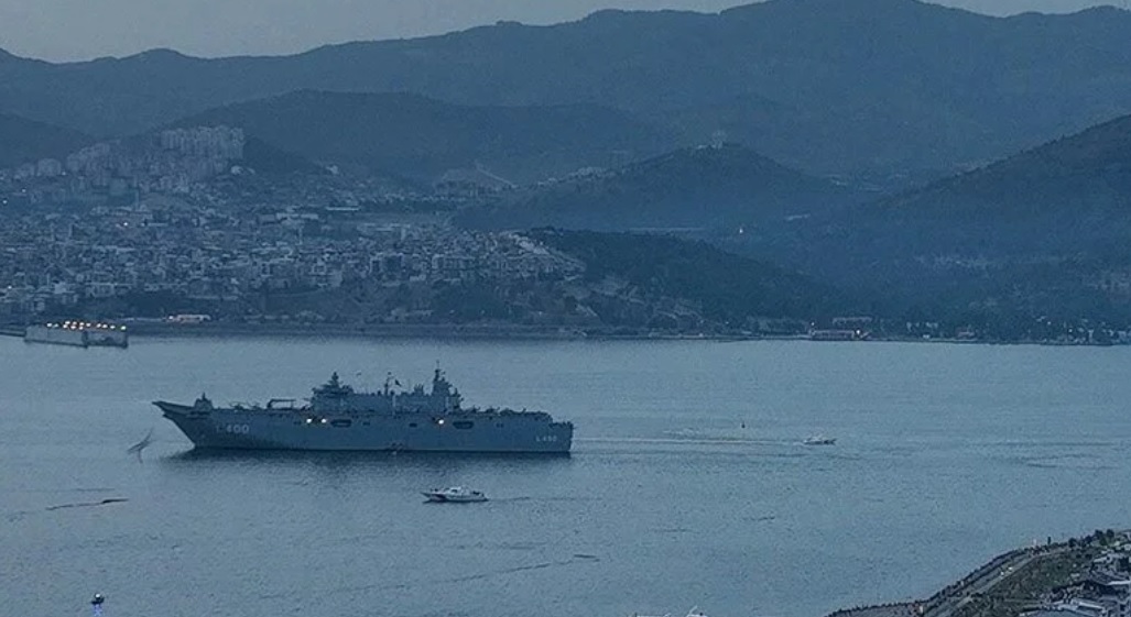 TCG Anadolu, tatbikata katılmak için İzmir Alsancak Limanı'ndan ayrıldı