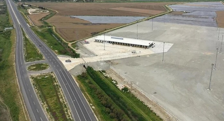 İpsala Sınır Kapısı yakınındaki tır parkında çalışmalar tamamlanıyor