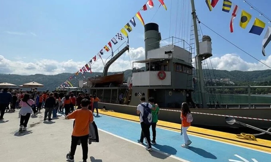 TCG Nusret Müze Gemisi, Bartın'da ziyarete açıldı!