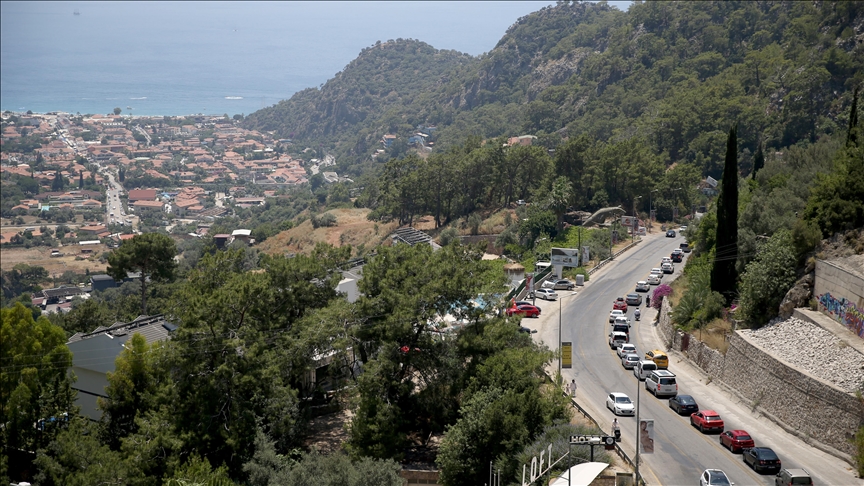 Muğla'ya üç günde 113 bine yakın araç girişi oldu