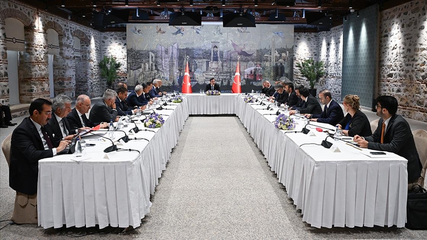 İş dünyası temsilcileri Dolmabahçe'deki zirveyi değerlendirdi