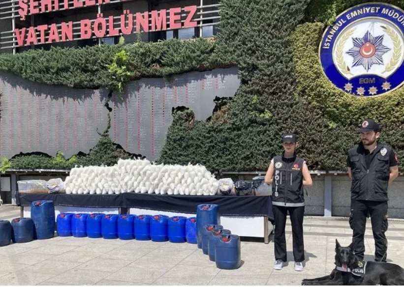İstanbul'da yaklaşık 900 kilo uyuşturucu ele geçirildi: 14 TUTUKLAMA