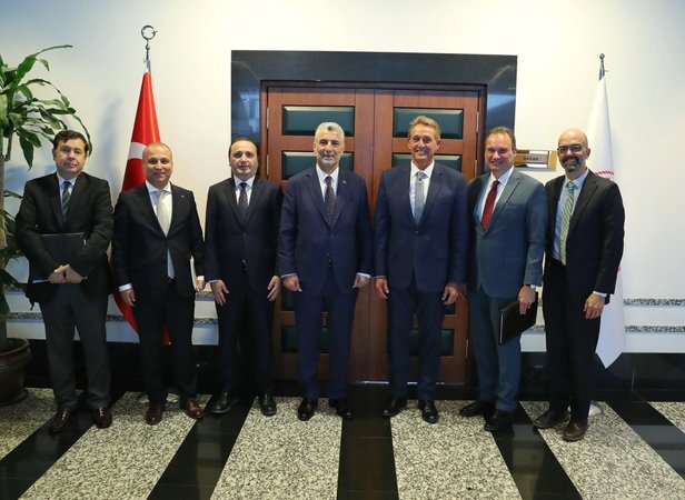 Ticaret Bakanı Bolat, ABD'nin Ankara Büyükelçisi Flake ile görüştü
