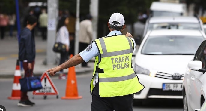 Emniyet ülke genelinde trafik denetimi yaptı
