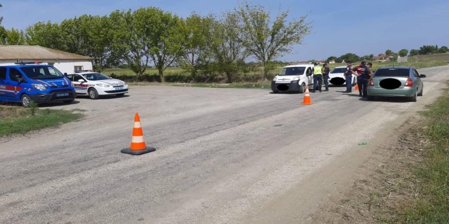 Kırklareli'nde 24 düzensiz göçmen yakalandı