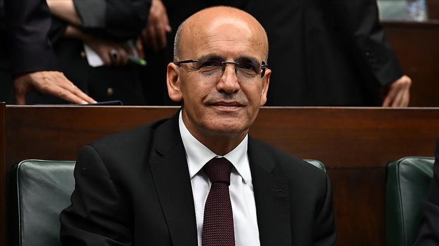 Şimşek: Üniversite öğrencilerine vergisiz bilgisayar ve telefon sağlanmasına ilişkin çalışmalar sürüyor