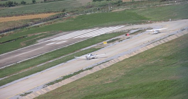 Aydın'da eğitim uçağı düştü: 2 yaralı