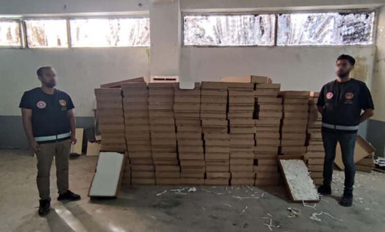 İstanbul'da 1,5 milyon kaçak makaron ele geçirildi!