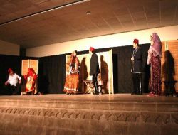 Midyat'ta 'bir İstanbul Masalı' Sahnelendi