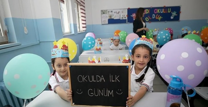 Okullarda ilk zil uyum eğitimi için çaldı