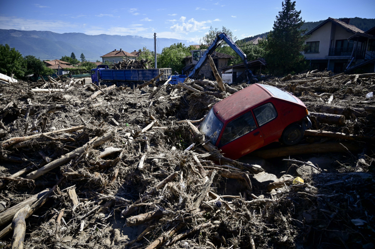 Bulgaristan'daki sellerde 2 kişi hayatını kaybetti