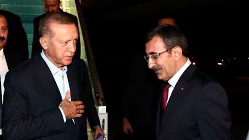 Cumhurbaşkanı Erdoğan, Hindistan'daki temaslarının ardından yurda döndü