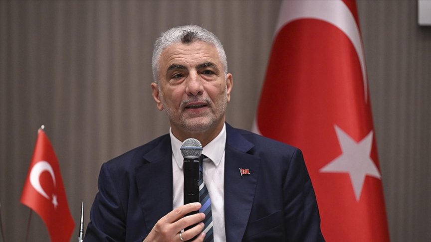 Bolat, reeskont kredileriyle ihracatçının yanında olmaya devam ettiklerini bildirdi