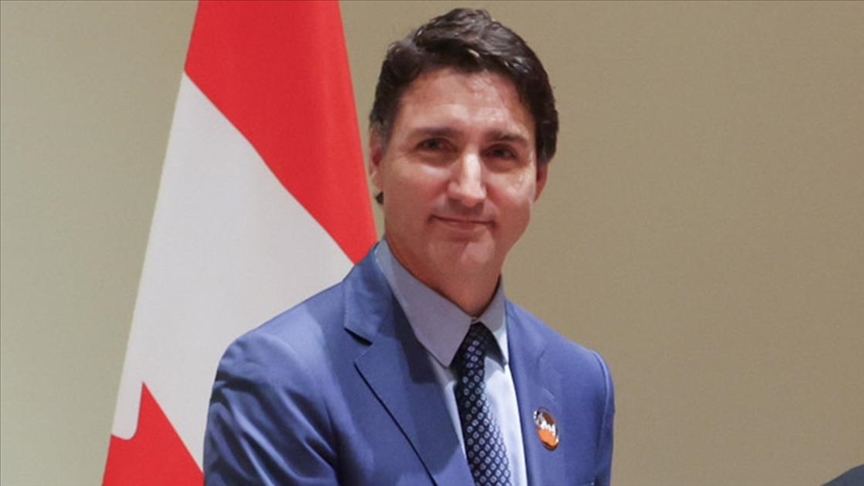 Trudeau, uçak arızası nedeniyle 2 gündür mahsur kaldığı Yeni Delhi'den ayrıldı