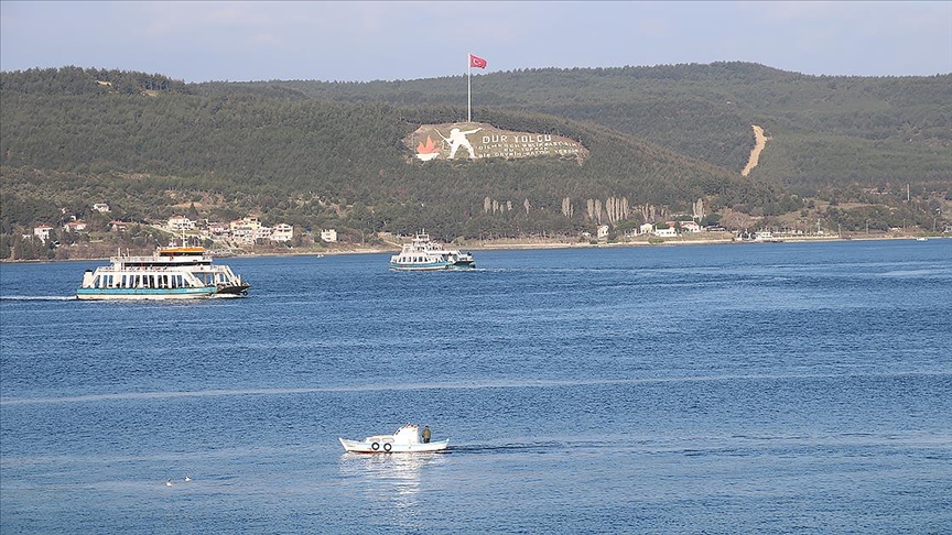 Çanakkale Boğazı'nda trafik, arızalanan tanker nedeniyle geçici olarak askıya alındı