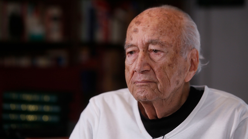 Gazeteci-Yazar Hıfzı Topuz yaşamını yitirdi